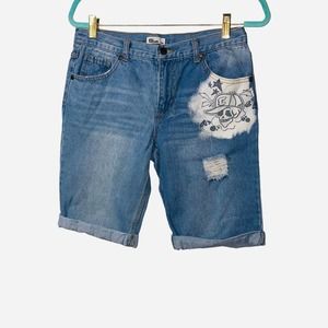 Epic Threads distressed Bermuda shorts size L